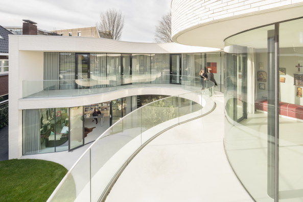 Bildergalerie zu: Villa von MVRDV in Rotterdam / Außen Kubus, innen ... Bildergalerie zu: Villa von MVRDV in Rotterdam / Außen Kubus, innen ...