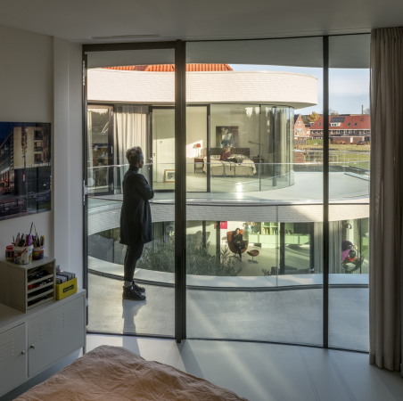 Bildergalerie zu: Villa von MVRDV in Rotterdam / Außen Kubus, innen ... Bildergalerie zu: Villa von MVRDV in Rotterdam / Außen Kubus, innen ...