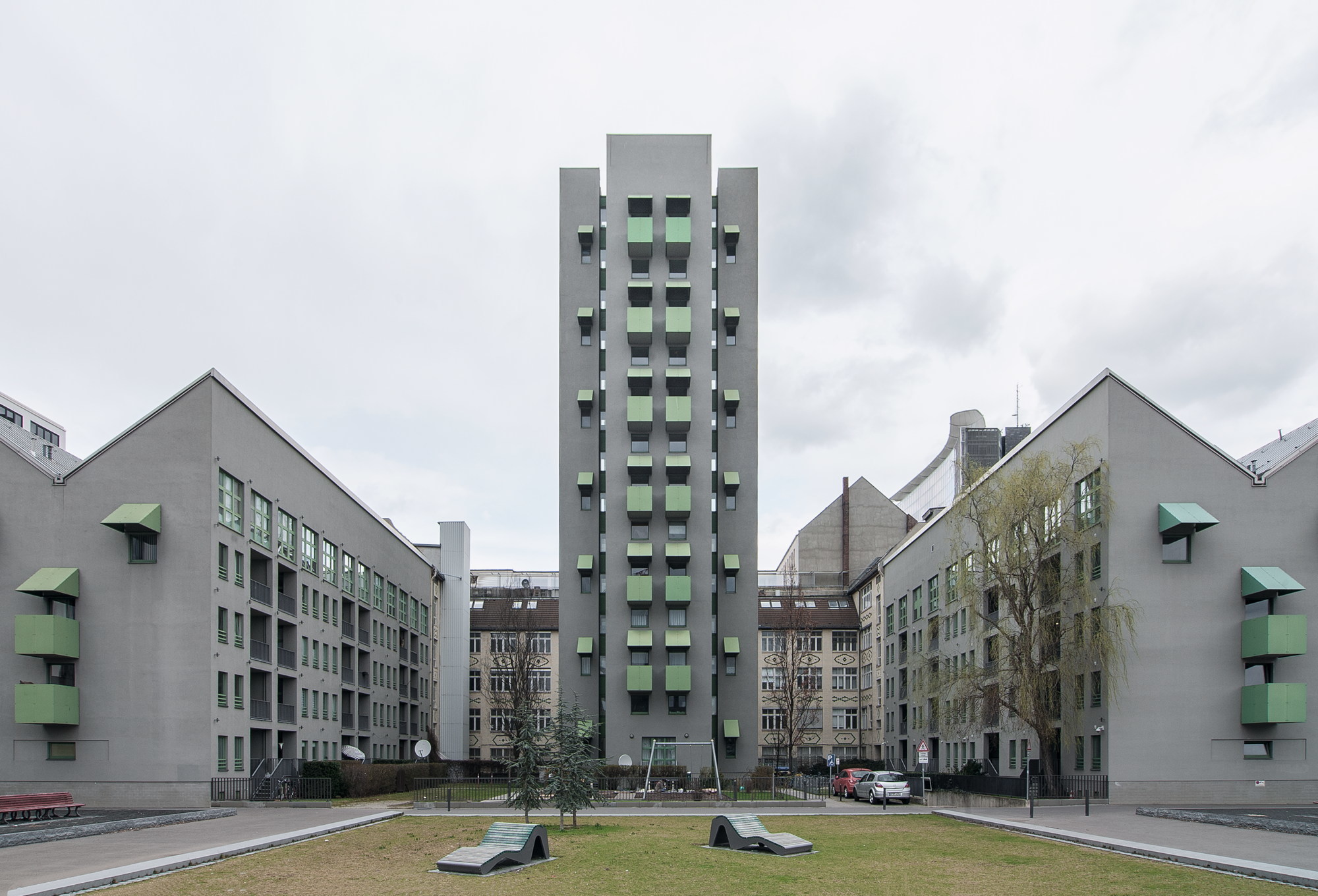 Postmodern Berlin Wohnbauten Der 80er Jahre Buchtipp