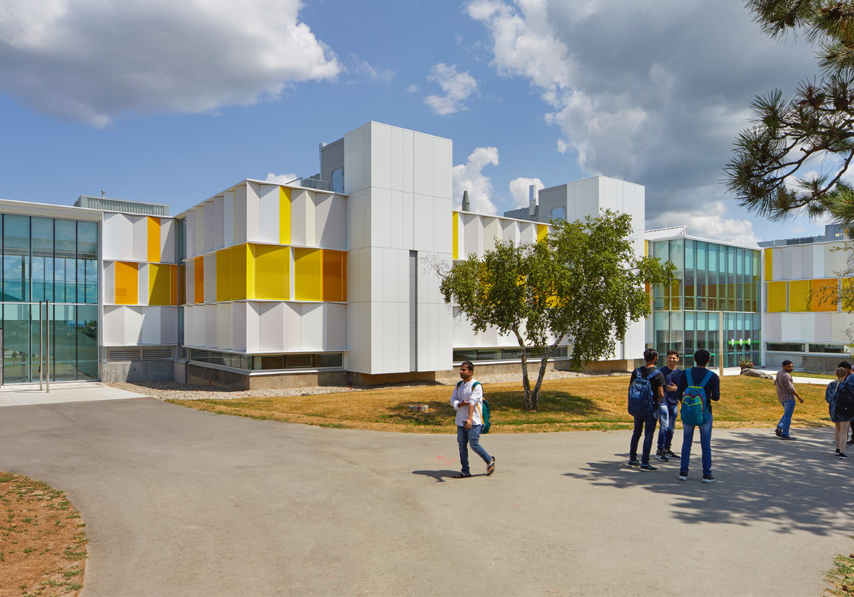 Erfrischung im laufenden Betrieb
 - College-Umbau in Peterborough von Gow Hastings Architects