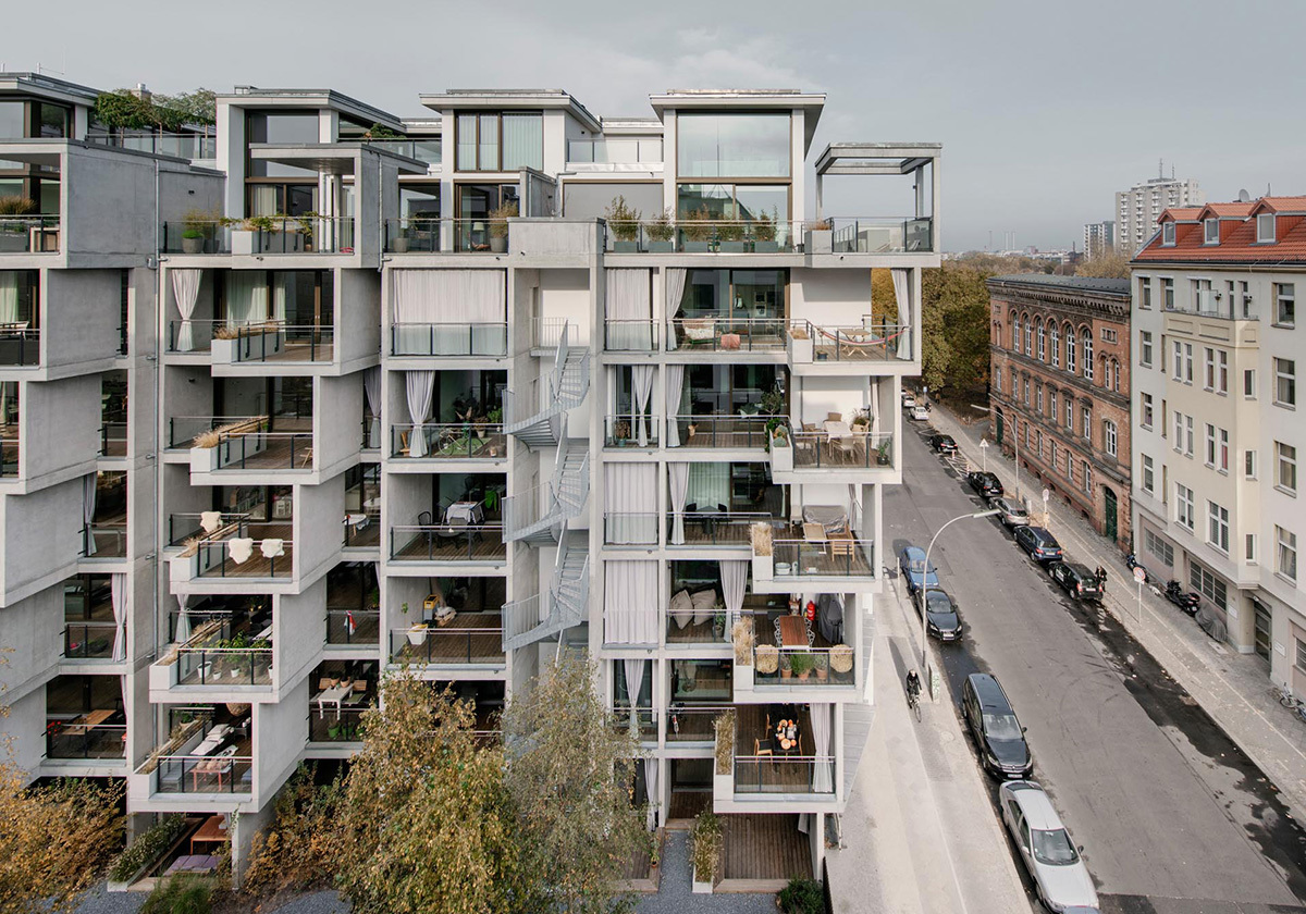 Block und Grün
 - Wohnhaus und Hotel von Külby Architekten in Berlin